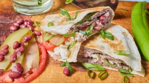 Кесадилья, с мясом и фасолью! Огнь и слюни, ой сочно!