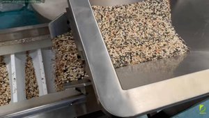 Линия для автоматической упаковки зерна и корма #фасовка #машина  #авто #завод #зерно #корм #dexiya