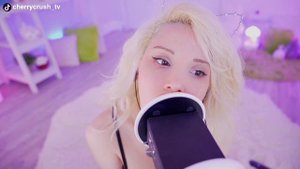 SENSITIVE ASMR - Крупным планом влажное облизывание, поедание ушей и звуки изо рта