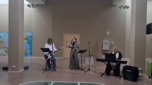 Подмосковные вечера (музыка: Василий Соловьёв-Седой, слова: Михаил Матусовский)