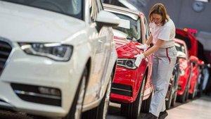 В России иномарки премиум-класса могут подорожать в 1,5 раза