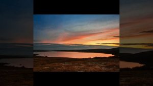 Закат обагрился кровавой зарею