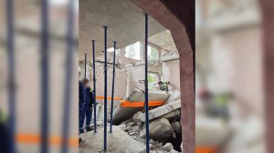 Появились кадры с места обрушения в школе на востоке Москвы