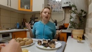 МУКБАНГ скумбрия 🥵 домашнего копчения с картошкой!