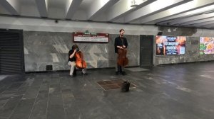 МИНСК АВГУСТ 2025. Уличные Музыканты, переход, метро в городе Минск (Ролик 1) Виолончель