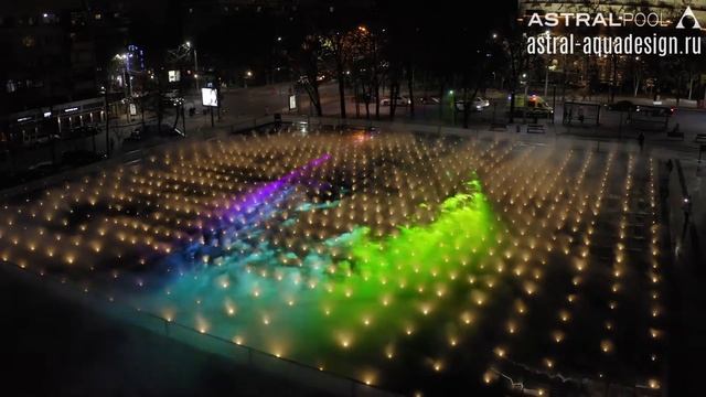 Пешеходный фонтан с туманными насадками в Алматы (Казахстан)