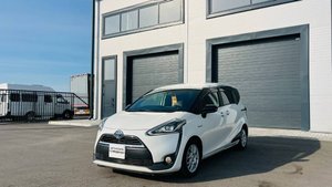 Toyota Sienta, 2017 год