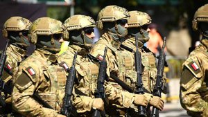 Два польских военных погибли во время парашютных учений в США