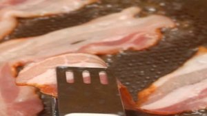 Жареный бекон