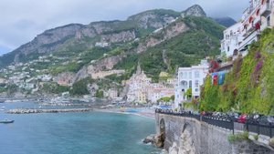 Италия. Прогулка по Амальфи в формате 4К