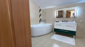 VIDEO-2025-09-16-16-49-25