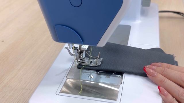 Bernette B05 Crafter и Academy  какую выбрать? Сравнение и обзор швейных машин