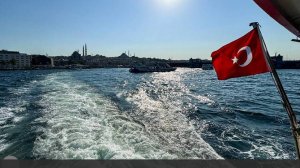 12 человек пострадали при столкновении пассажирского судна и сухогруза в Турции