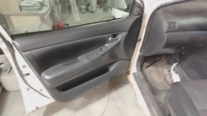 Как снять обшивку передних дверей Toyota Fielder 👍