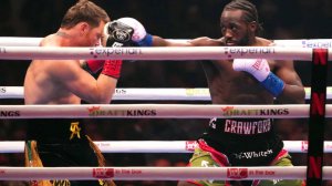 Боксер Кроуфорд стал первым абсолютным чемпионом мира в трех весовых категориях
