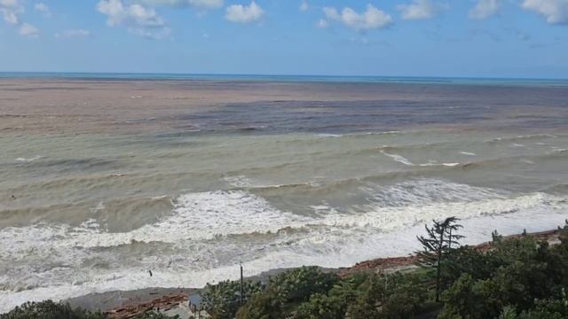 20.09.2025 шторм Кобулети Аджария Грузия видео из группы Kobuleti Live в телеграм