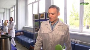 В День биолога самарцы смогли погладить китайскую шелковую курицу и морскую свинку