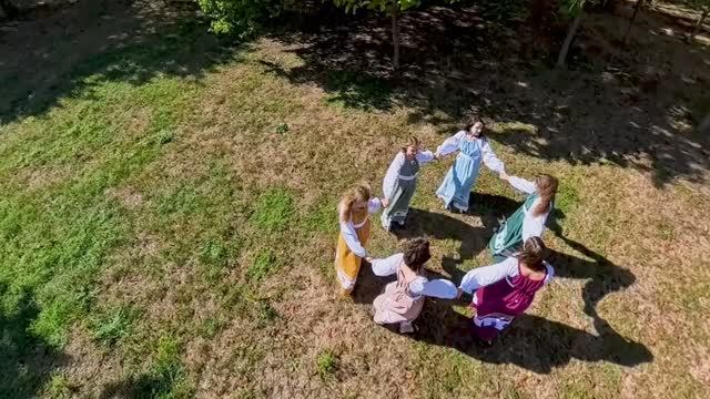 Я пойду по бережочку смотреть онлайн