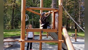 Прогулка в лесопарк . Подготовительная группа