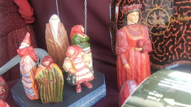 Деревянные фигурки