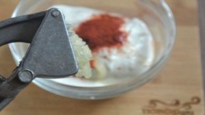 Куриные бедра под соусом