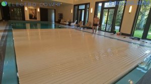 Тестирование покрытия для бассейна под весом человека