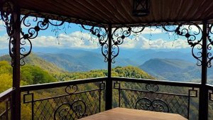 Парящая беседка. Адыгея.