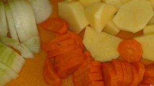 Легкий суп со свининой