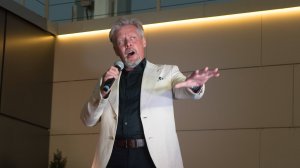 Le Temps des cathédrales. Концерт Александра Платонова в галерее Заренкова.