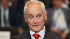 Вучич заявил, что Запад испугался приезда Белоусова на парад в Белграде