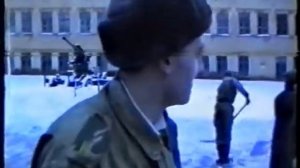 Уборка плаца. 1997 год. 4 батарея. НВЗРКУ-ПВО