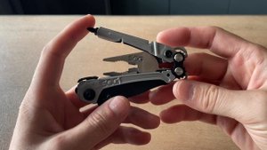 Мультитул от SOG