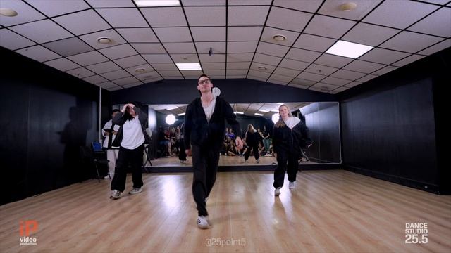 Hip Hop. Choreo by Alina Savchenko || Dance Studio 25.5 - смотреть видео онлайн от «Dance Studio 25.5» в хорошем качестве, опубликованное 20 сентября 2025 года в 14:48:46 00:01:11.