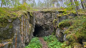 Карелия. Медвежьегорск. Финская тоннельная казарма Вичка