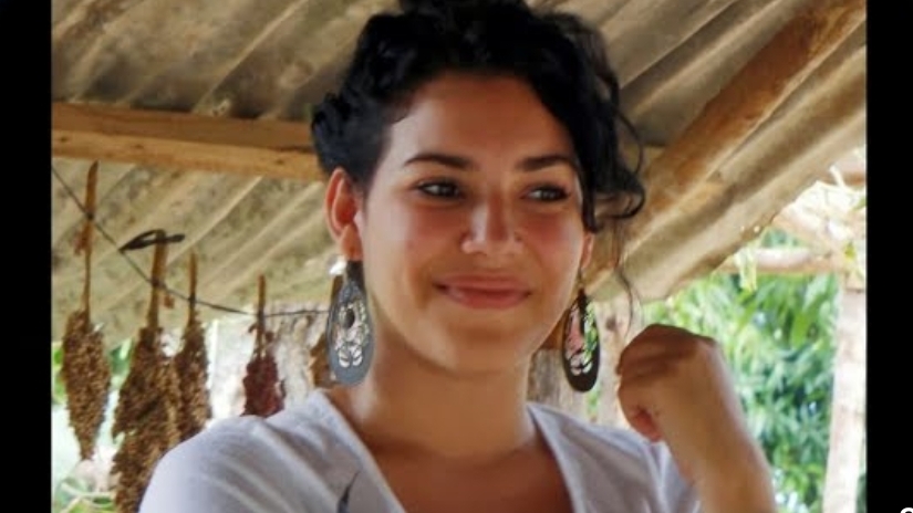 ЛОКОНЫ ТВОИХ ЧËРНЫХ ВОЛОС (English version BLACK CURLS).mp4  #силалюбви #любовьиморе #нашалюбовь