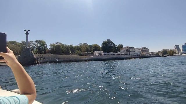 Прогулка по бухте Севастополя на катамаране. смотреть онлайн