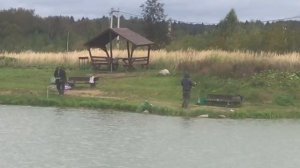 поимка осетра на малом водоёме