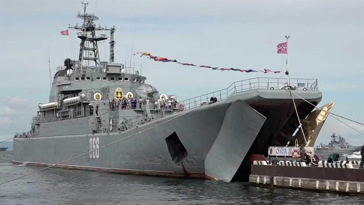 Во Владивостоке завершается большая патриотическая акция Тихоокеанского флота "Сила в правде"