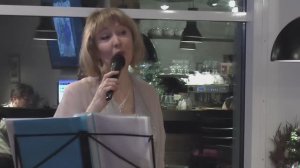 Выступление с песней "Я паузу беру" (слова и музыка Марии Жуковой) 2013 г.