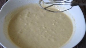 Манник с яблоками на сметане