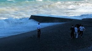 Ялта. Шторм. Высокие волны.