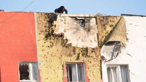 В Ростовской области обрушилась часть стены предприятия после атаки БПЛА