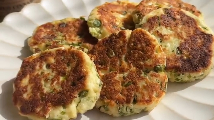 Ленивые высоко-белковые Пирожки...🍶🧀😋    Рецепт в описании ✍️