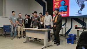 Выступление команды "Толковые инженеры" на Tinker челлендже - по сборке шагающего мини робота