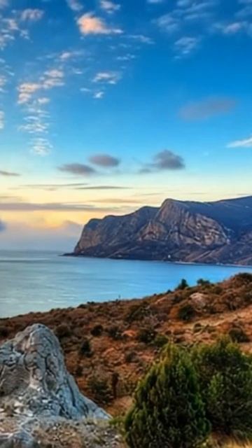 Облака море горы /Крым #жизньнаморекрым #море #крым #travel смотреть онлайн