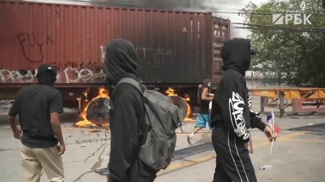 Протесты и стычки с полицией в Филиппинах