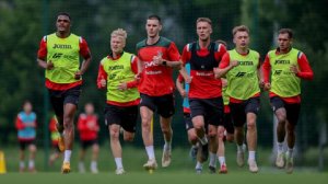 Московский "Локомотив" в пятый раз подряд сыграл вничью в РПЛ