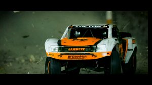 Машинка на пульте управления