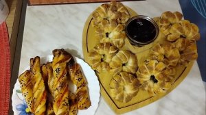 Вкусный перекус из слоёного теста.
