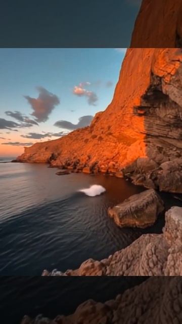 Невероятная скала у моря #жизньнаморекрым #море #крым смотреть онлайн